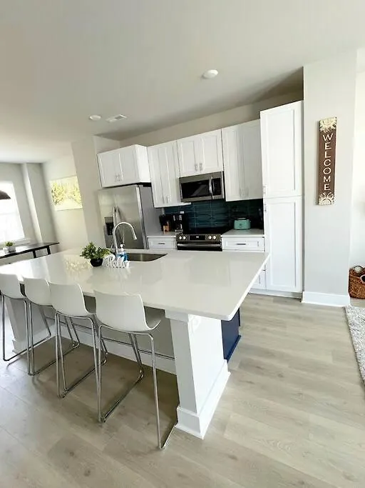 Brand New Build 10 Min- Uptown Villa Charlotte