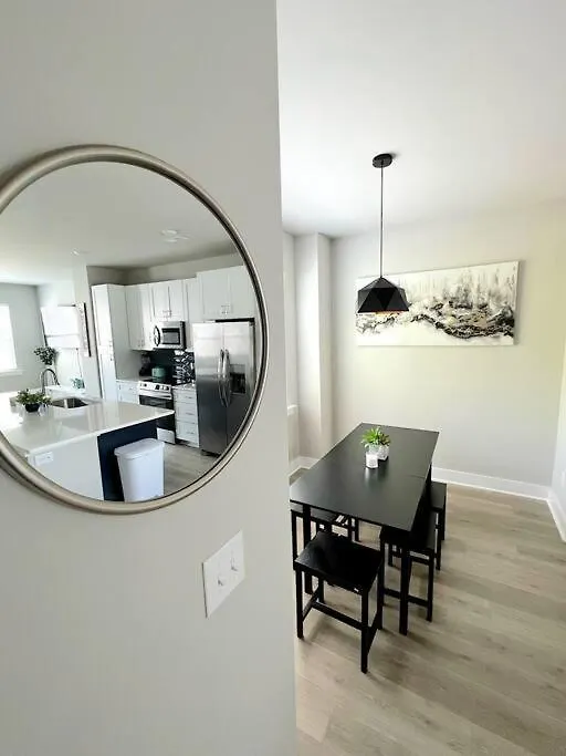 Brand New Build 10 Min- Uptown Villa Charlotte United States